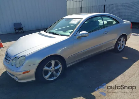 2005 Mercedes-Benz Clk 320 z USA, uszkodzony, nr VIN WDBTJ65J75F125840